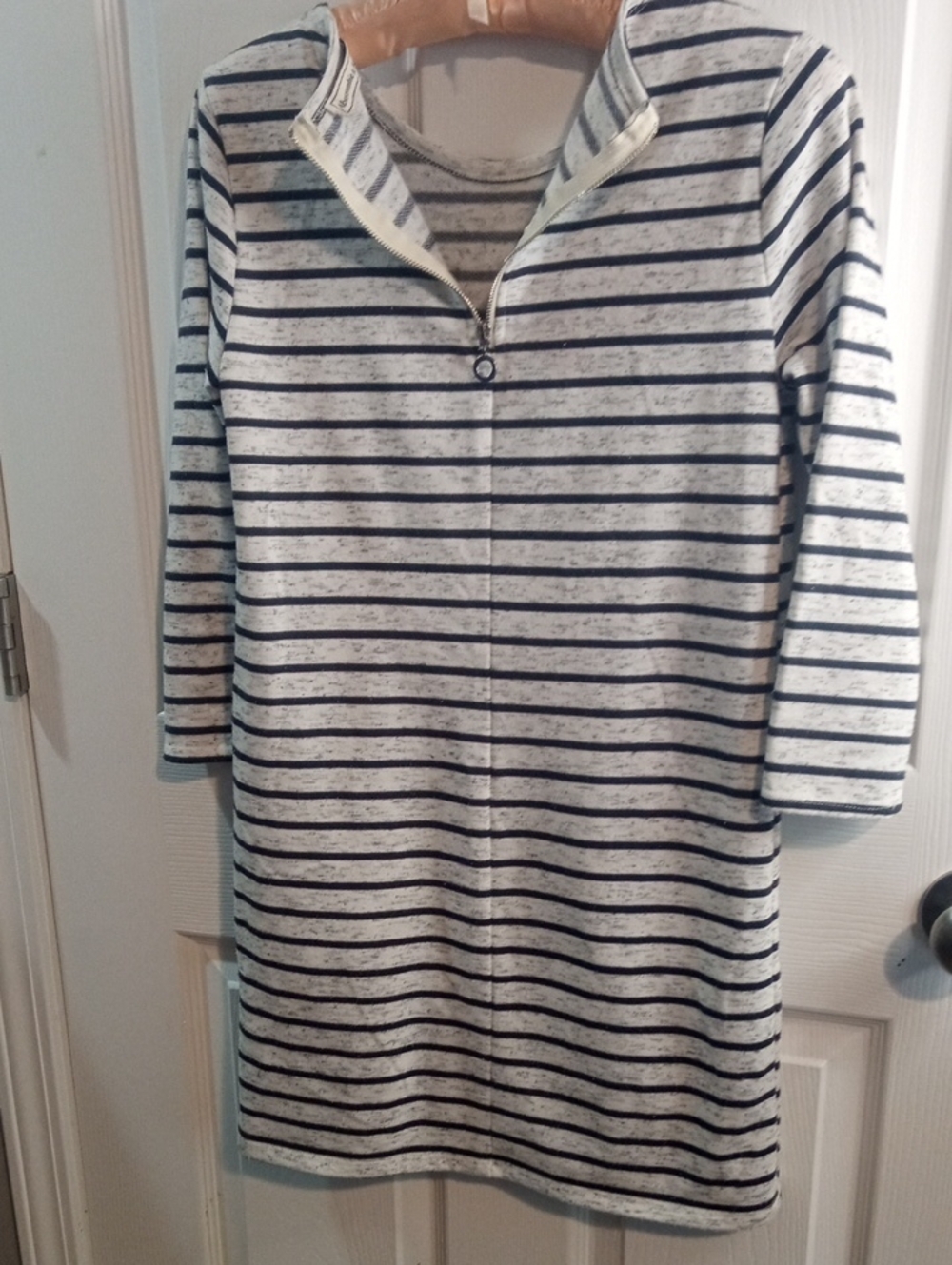 ABERCROMBIE & FITCH SHIFT DRESS - Picture 8 of 8